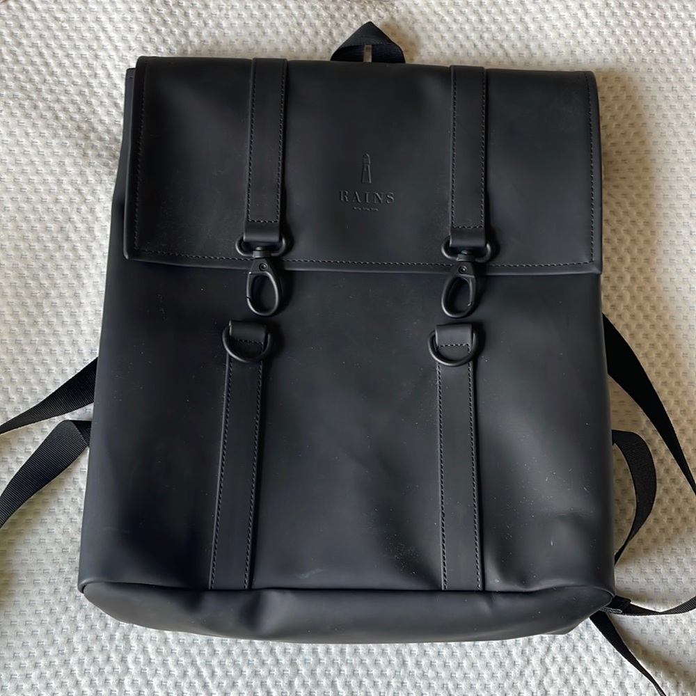 RAINS BLACK Backpack Waterproof Minimalistic IT Bag